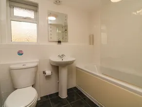 9 Manleigh Park - Badrum