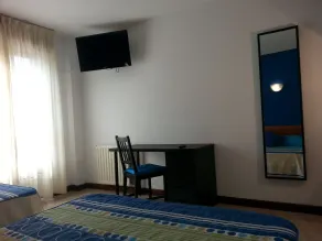 Hotel Azcona - Zimmer