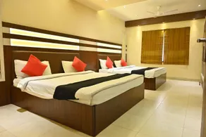 HOTEL ROYAL COTTAGE - Room
