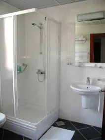 Hotel Tamaris - Badezimmer