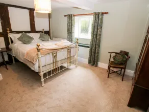 Pentre Hall - Room