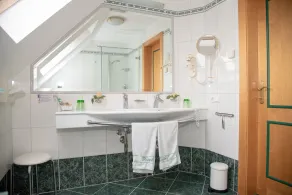 Hotel Garni Weinberghof - Badezimmer