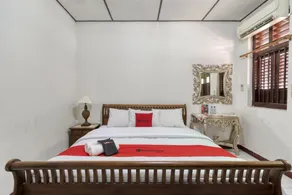 RedDoorz Syariah near Wijilan 2 Yogyakarta - Habitación