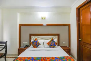 Treebo Corporate Park - Room