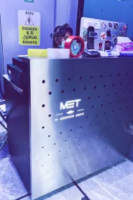 Met A Space Pod @ Arab Street - Reception