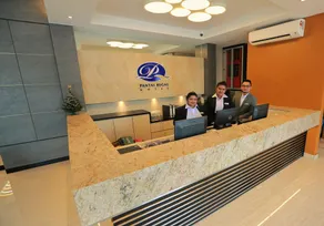 Pantai Regal Hotel - Recepción