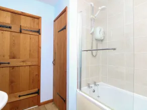 The Croft - Bathroom