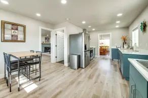 3 Mi to Dtwn: Family Home w/ Garden & EV Charger - Interiör