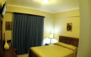 Hotel Century Plaza - Room