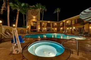 Super 8 by Wyndham Weslaco - Vue de la chambre