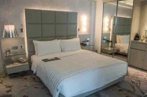 Le Meridien Gurgaon, Delhi NCR - Room