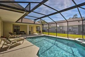 Cozy Nook Villa w/ Pool: 10 Mi to Park Entrance! - Basseng