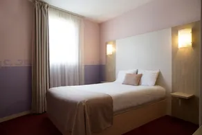 Brit Hotel Chinon le Lion d'Or  - Chambre