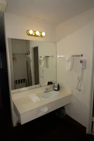 FairBridge Extended Stay, a Kitchenette Hotel - Salle de bain