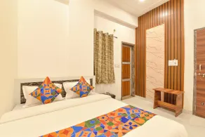 FabHotel Radhy Sham - Room