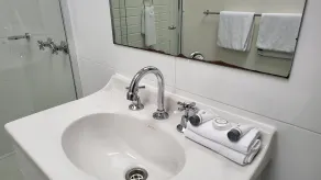 KooWeeRup Motel - Bathroom