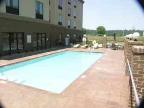 Holiday Inn Express & Suites - Cleveland Northwest by IHG - Piscine