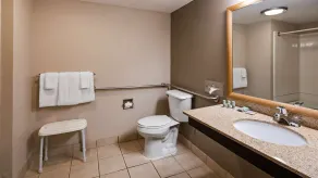 Best Western Ramkota Hotel Aberdeen - Salle de bain