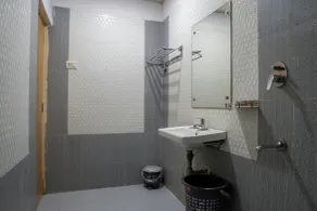 MAHIRA RESIDENCY - Bathroom