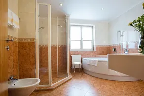 Hotel Kaiserhof Wien - Badrum