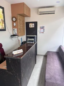 The Byke Express - Mahakal Residency Pan India Pure Veg Hotel Chain - Réception