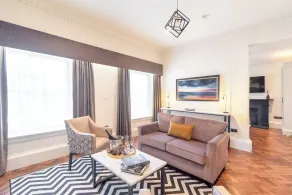 King Street Aparthotel - Chambre