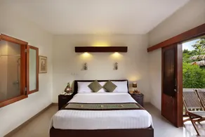 Respati Beach Hotel - Zimmer