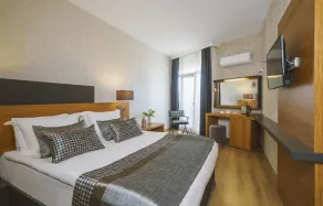 Qinn Hotels - Room