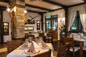 Mountain Lake Hotel - Restaurant
