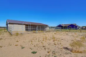 Equine-friendly Stay: Horse Stable Access, Hot Tub - Innenbereich
