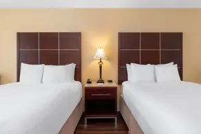 Wyndham Riverfront Hotel - Chambre