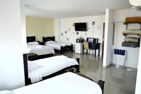 Hotel Intersuites - Room