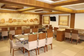 King's Kraft Stay Inn Rajkot - Restaurante
