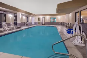 Wingate by Wyndham Athens GA - Piscina
