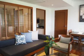 Woodlands Suites Serviced Residences - Chambre