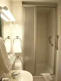 M&M Hotel - Seevetal - Bathroom