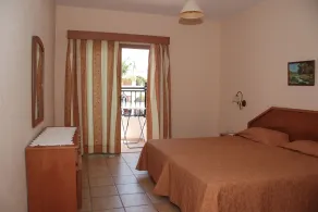 Kotzias Beach Apartments - Room
