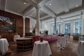 Threadneedles, Autograph Collection - Reception