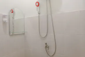 Capital O 2798 Semeru Residence Syariah - Salle de bain