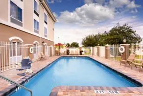 Holiday Inn Express Lake Wales North-Winter Haven by IHG - Piscine