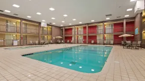 Best Western Plus Willmar - Piscina