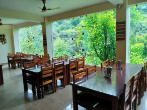 Harela Inn - A Boutique Himalayan Wedding Retreat - Ristorante