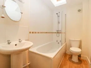 9 Malthouse Court - Badezimmer