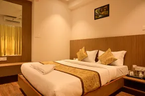 GRAND ONE TOWER - Room