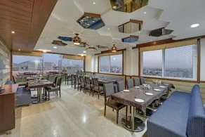 Hotel Cherry Wood - Restaurante