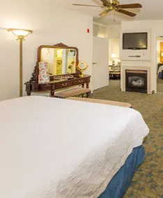 Hampton Inn and Suites Amelia Island Historic Harbor Front - Chambre