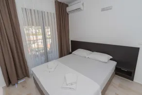 N Hotel - Room