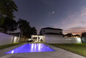 Miami Getaway Heated Pool Villa with Mini Golf & BBQ - Piscine