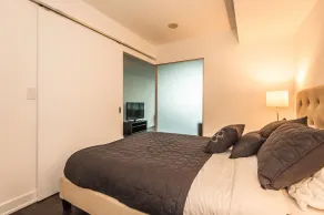 Life Suites - Fort York Central Condo - Rum