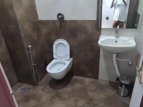 Hotel Parth Residency - Badezimmer